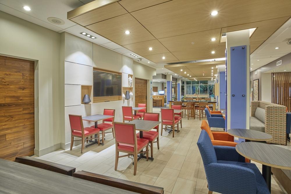 Holiday Inn Express & Suites - Hermiston Downtown By Ihg Bagian luar foto