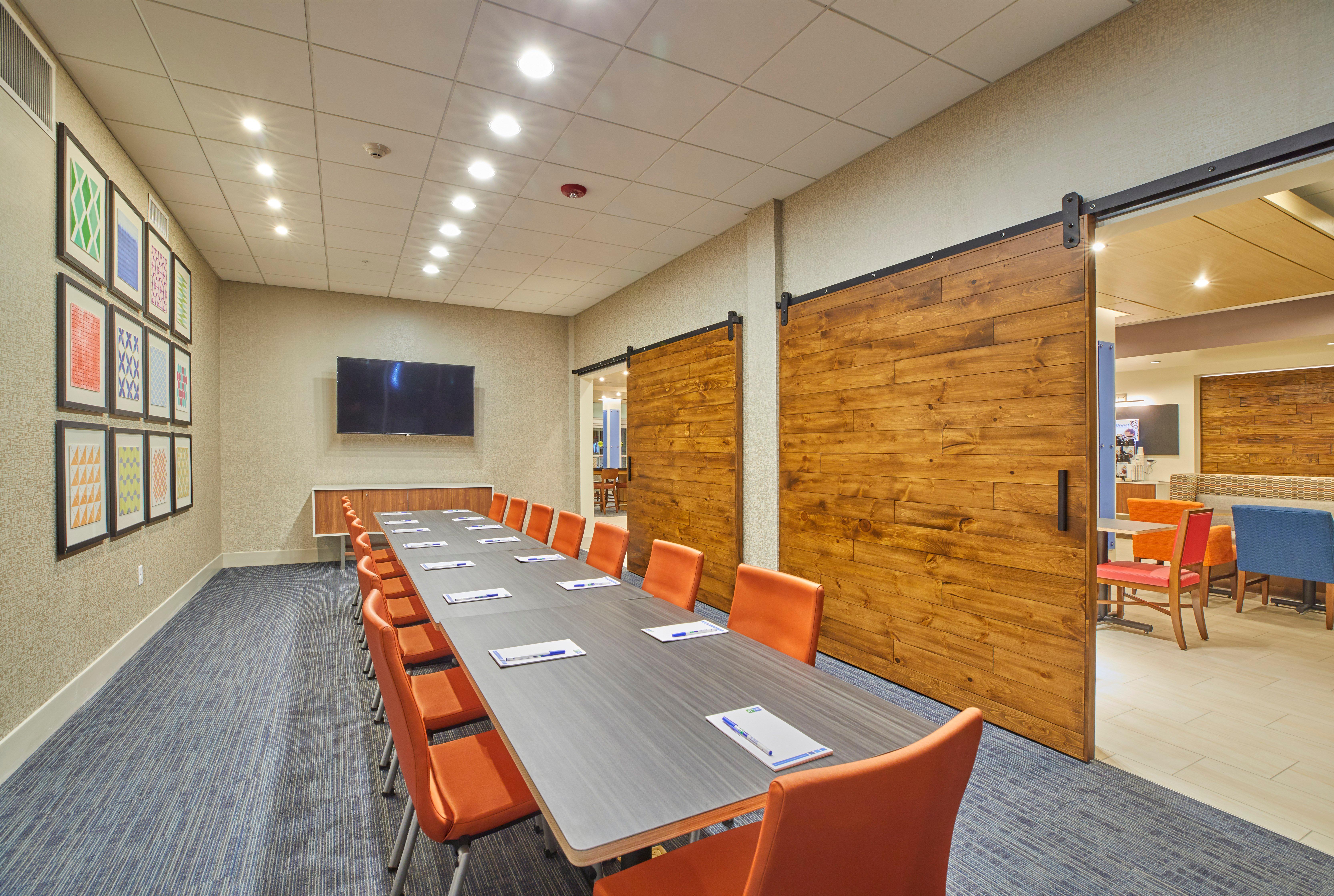 Holiday Inn Express & Suites - Hermiston Downtown By Ihg Bagian luar foto